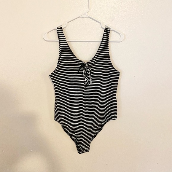 Topshop Tops - Topshop Women’s Black and White Striped Bodysuit NWT Size 12